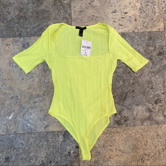 Forever 21 Tops - LAST CHANCE 🔥Forever 21 bodysuit